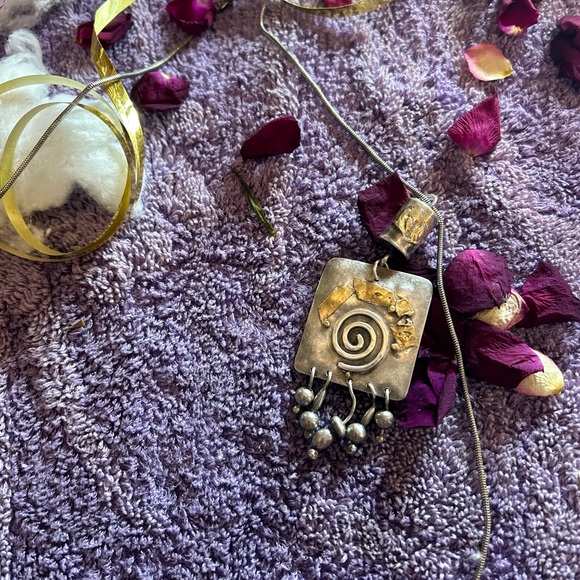 Silver necklace with 14K gold embossed inlays - Picture 2 of 3